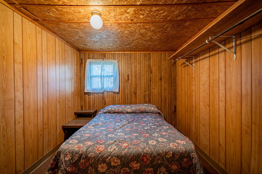 More Photos Of N10120 Parkway Rd, Crivitz Specialty For Sale