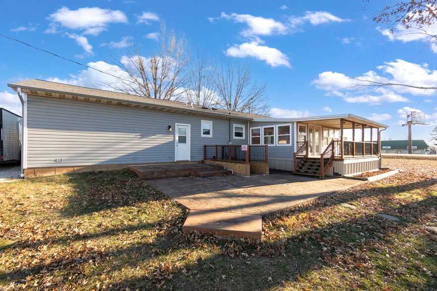 More Photos Of 1512 Old St Marys Rd, Perryville Flex For Sale