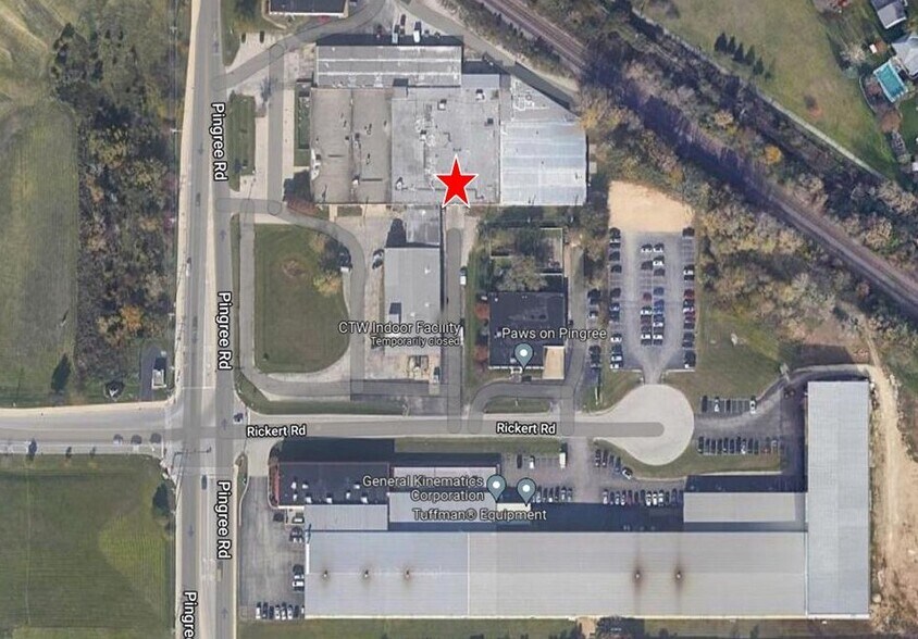 More Photos Of 6704 Pingree Rd, Crystal Lake Manufacturing For Lease