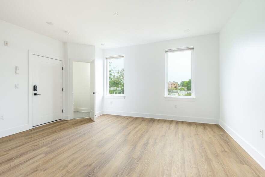 More Photos Of 85 E Sharpnack St, Philadelphia Apartments For Sale