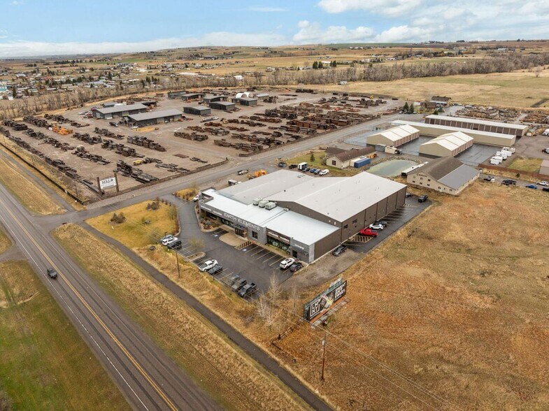 More Photos Of 12 Penny Ln, Gallatin Gateway Showroom For Sale