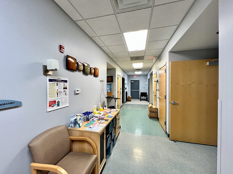 More Photos Of 101 United Dr, Collinsville Freestanding For Lease