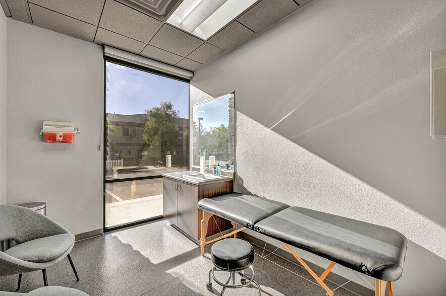 More Photos Of 2900 W Horizon Ridge Pky, Henderson Medical For Sale