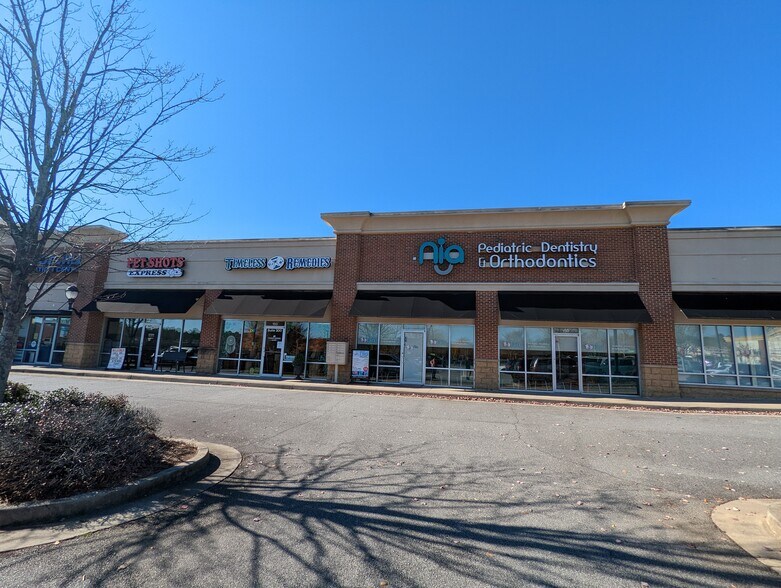 More Photos Of 150 Prominence Point Pky, Canton Unknown For Lease