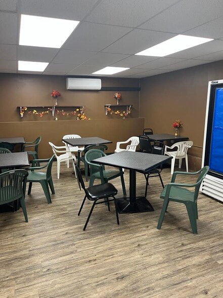 More Photos Of 439 Heffner St, Minersville Restaurant For Sale