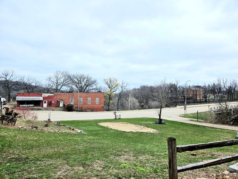 More Photos Of 51 Minnesota Ave, Oronoco Freestanding For Sale