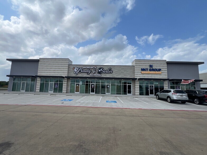 More Photos Of 6324 West, Houston Storefront Retail Office For Lease
