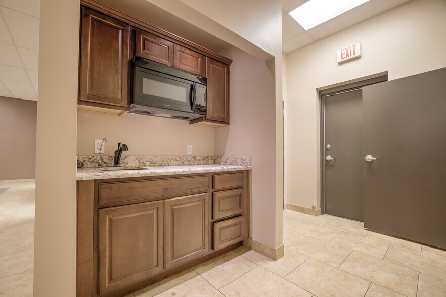 More Photos Of 3233 E Chandler Blvd, Phoenix Unknown For Lease