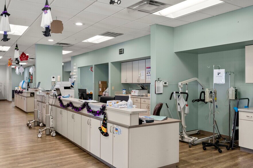 More Photos Of 6166 W Alameda Ave, Lakewood Medical For Sale
