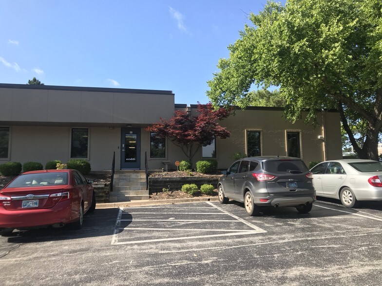 More Photos Of 120 N Bryant Ave, Edmond Office For Sale