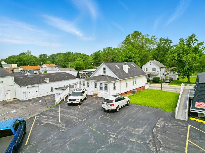 More Photos Of 137 E Joliet St, Schererville Office For Sale