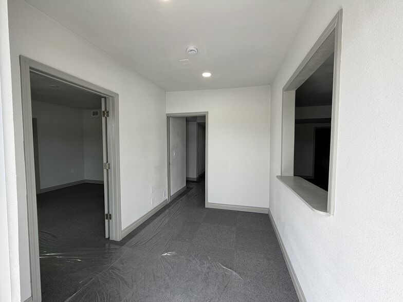 More Photos Of 24639 Arch St, Santa Clarita Office For Lease