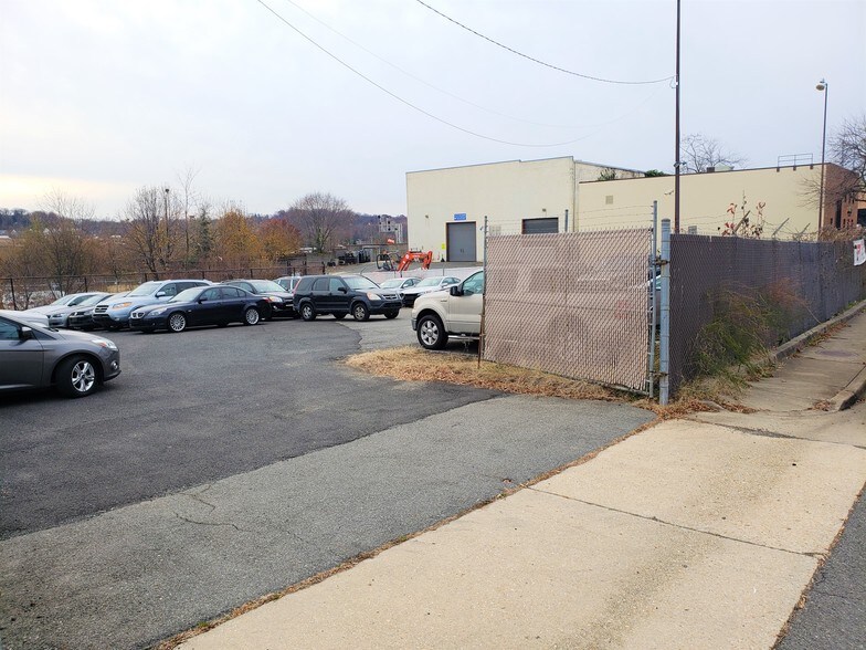 More Photos Of 3128 Colvin St, Alexandria Land For Sale