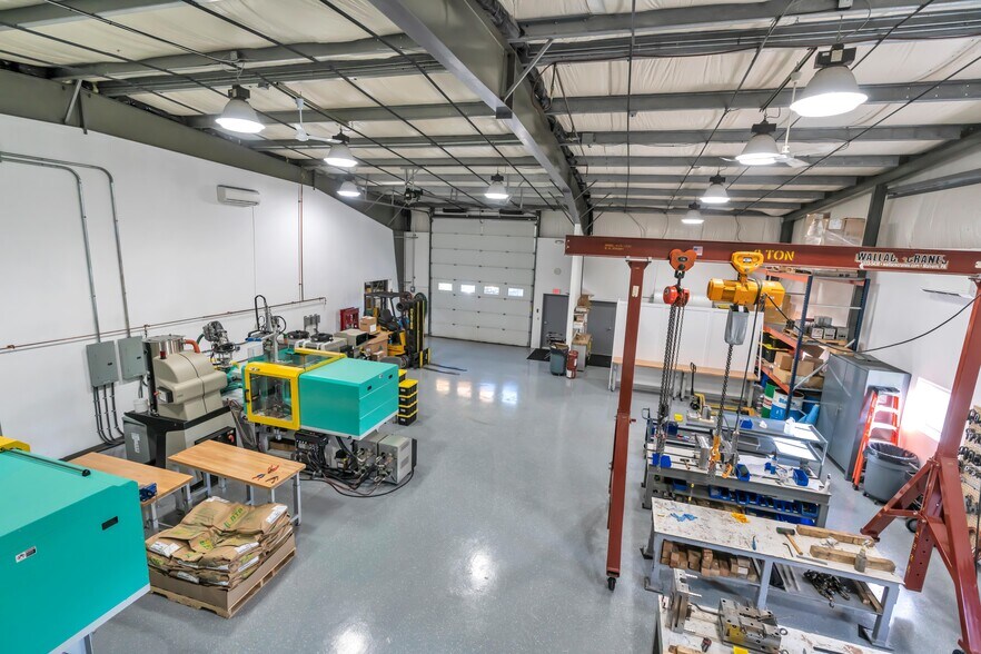 More Photos Of 19 Pomerleau St, Biddeford Industrial For Lease