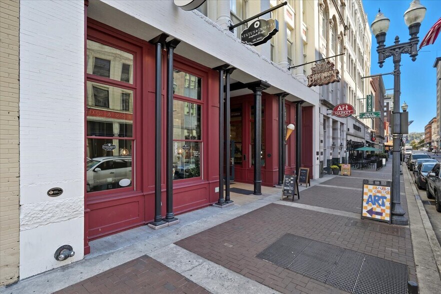 More Photos Of 418 S Gay St, Knoxville Office Residential For Lease