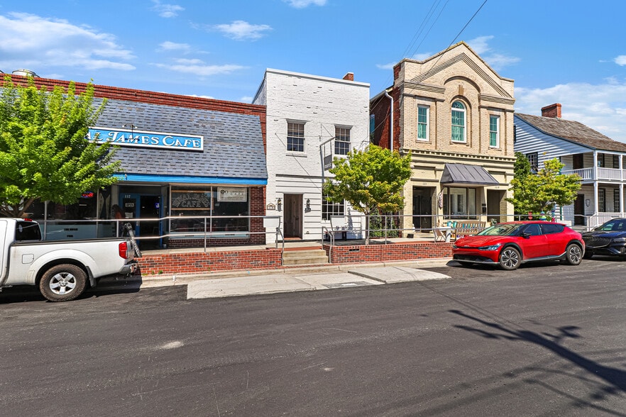 More Photos Of 119 Turner St, Beaufort Storefront Retail Office For Sale