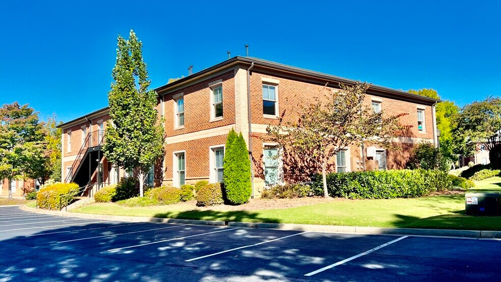 More Photos Of 4080 McGinnis Ferry Rd, Alpharetta Office For Sale