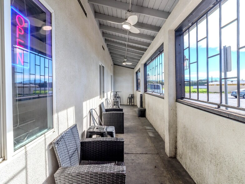 More Photos Of 12131 14th St, Yucaipa Restaurant For Lease