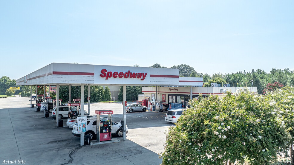 More Photos Of 6127 US Highway 301 S, Four Oaks Freestanding For Sale