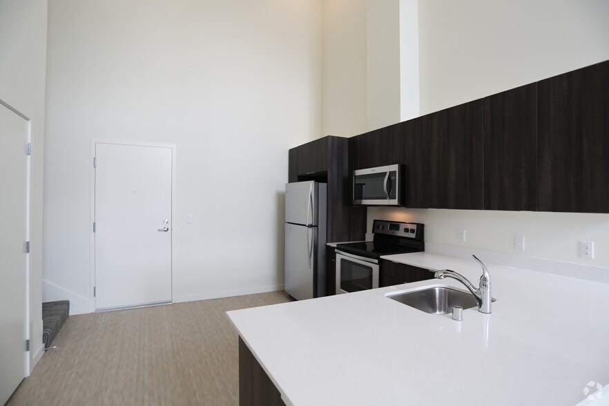 More Photos Of 9924 NE 185th St, Bothell Multifamily For Sale