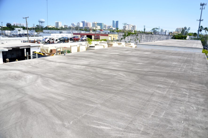 More Photos Of 842 NW 7th Ter, Fort Lauderdale Warehouse For Sale