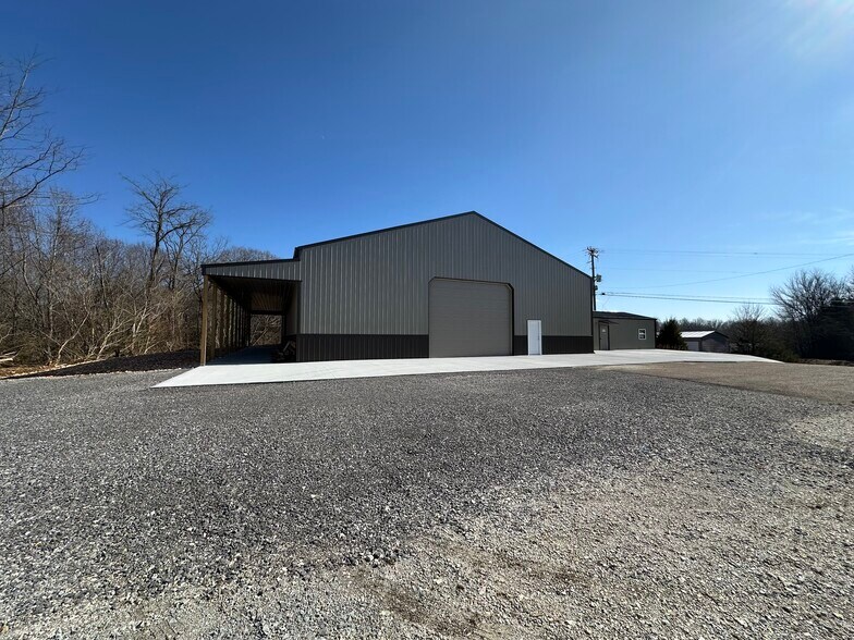 More Photos Of 77 Meadows Rd, Henry Flex For Lease