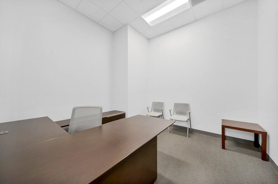 More Photos Of 1501 Biscayne Blvd, Miami Office Residential For Lease