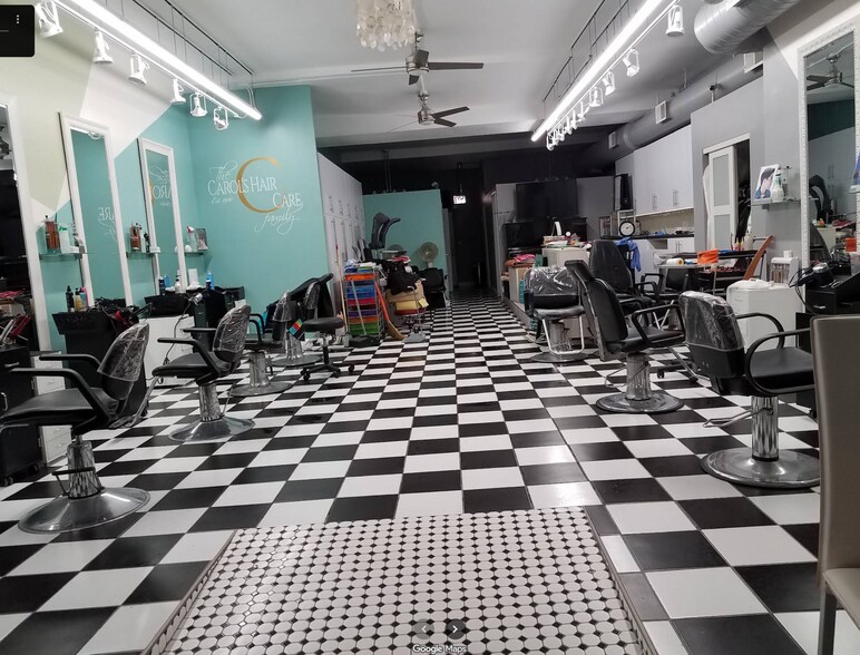 More Photos Of 2556 W Lawrence Ave, Chicago General Retail For Lease