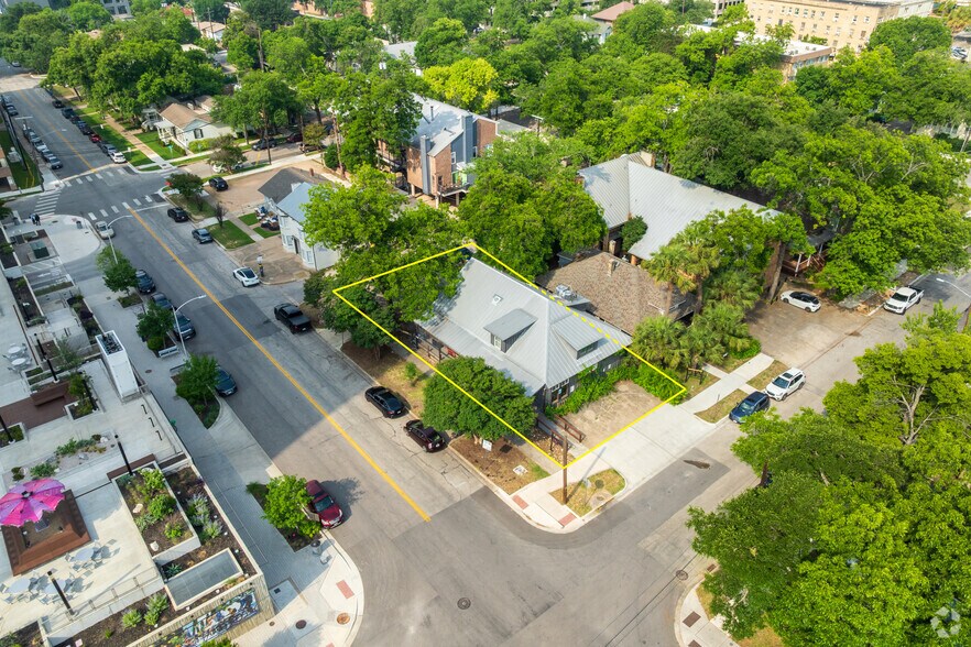 More Photos Of 1716 San Antonio St, Austin Loft Creative Space For Sale