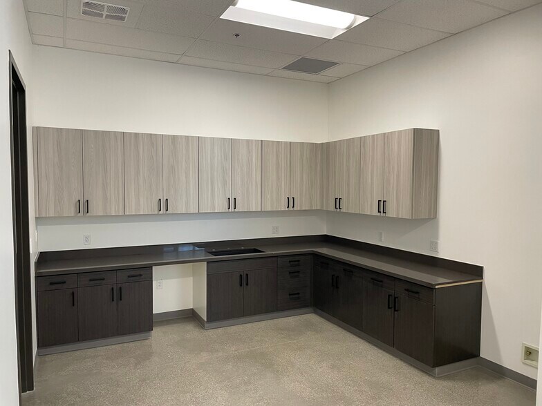 More Photos Of 760 Fiero Ln, San Luis Obispo Warehouse For Lease