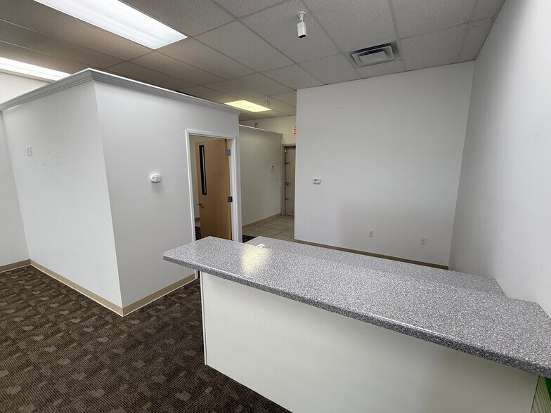 More Photos Of 1103 S 16th St, Clarinda General Retail For Lease
