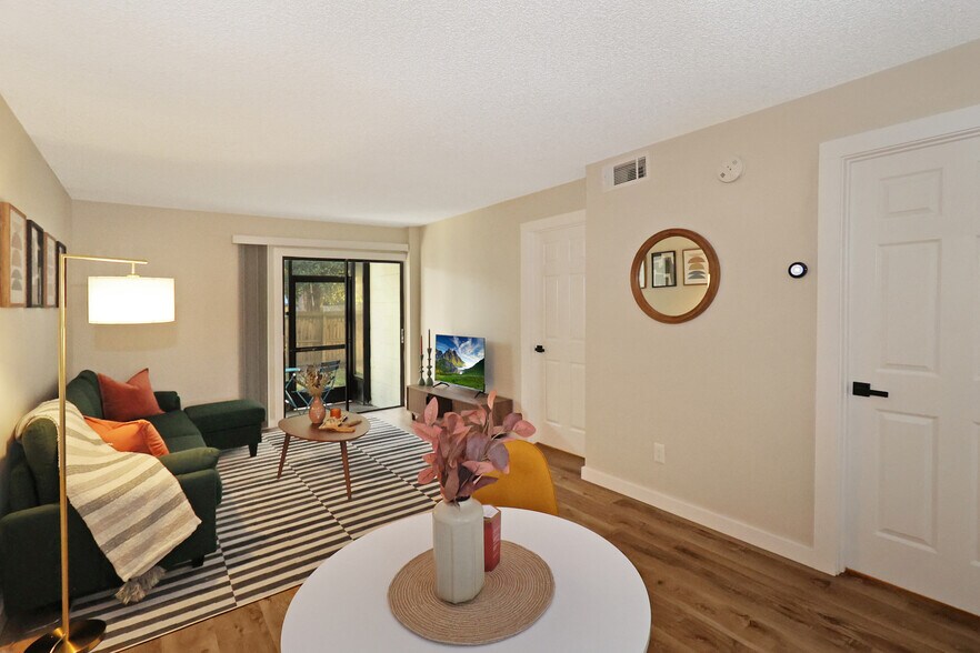 More Photos Of 7786 62nd St N, Pinellas Park Apartments For Sale