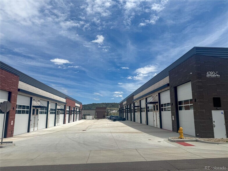 More Photos Of 4390 Regent St, Castle Rock Warehouse For Sale