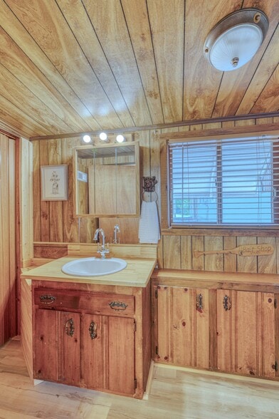 More Photos Of 8372 E Flowage Ln, Gordon Multifamily For Sale