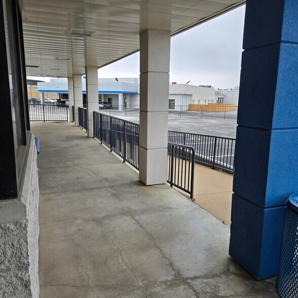 More Photos Of 3003 S Memorial Dr, Tulsa Auto Dealership For Sale