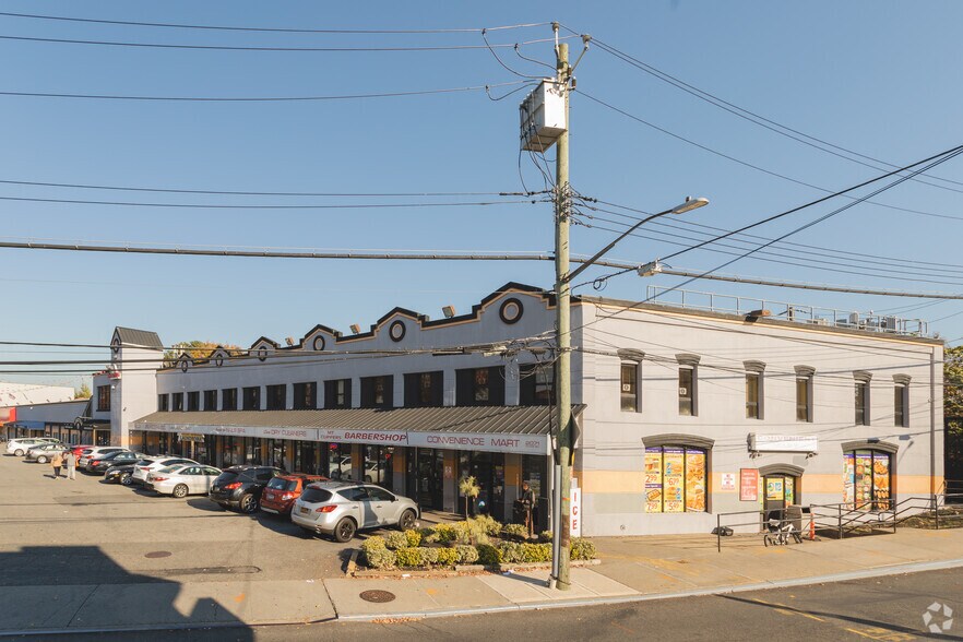 More Photos Of 2071 Clove Rd, Staten Island General Retail For Lease