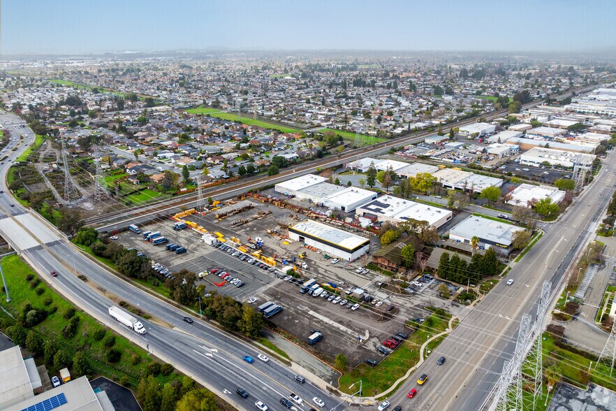 More Photos Of 43801 Osgood Rd, Fremont Land For Lease