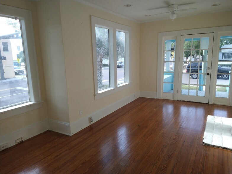 More Photos Of 801 Turner St, Clearwater Office For Lease