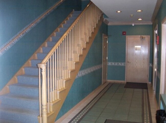 More Photos Of 27W140 Roosevelt Rd, Winfield Medical For Lease