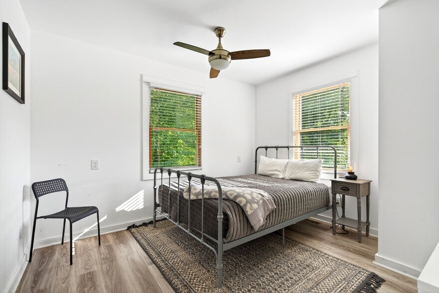 More Photos Of 8026 Buck Creek Rd, Marion Apartments For Sale