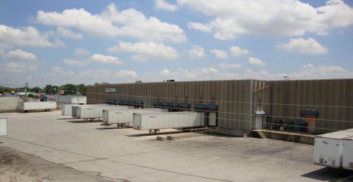 More Photos Of 1310 N McKinley Ave, Champaign Warehouse For Lease