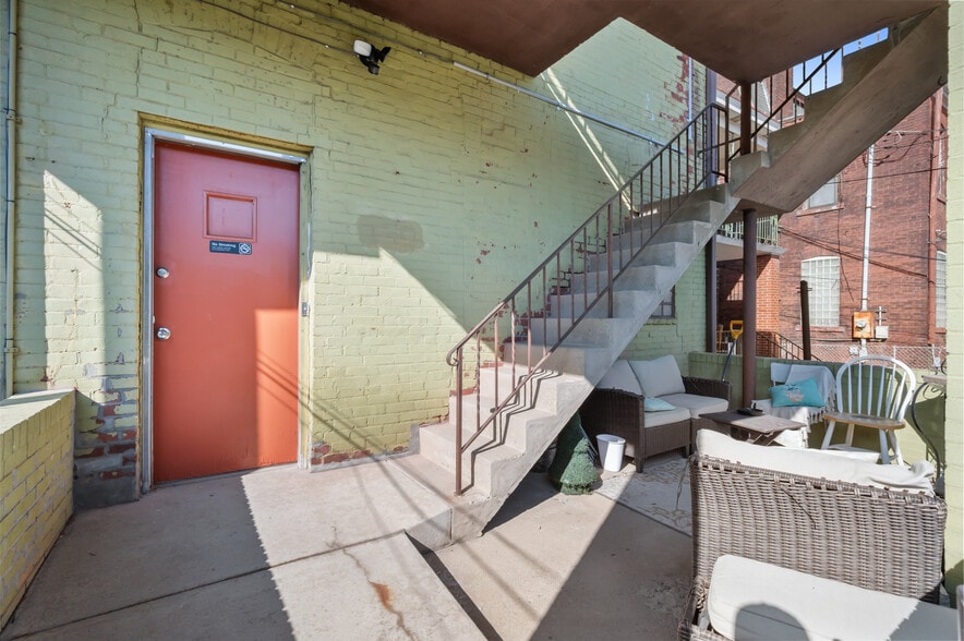 More Photos Of 5129 Liberty Ave, Pittsburgh Office Residential For Lease