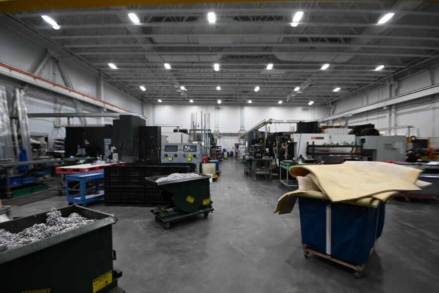 More Photos Of 3301 124th Ave S, Horace Manufacturing For Sale