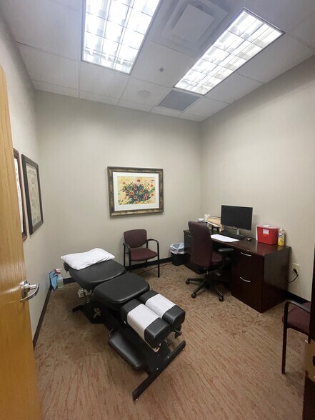 More Photos Of 18600 Lyndon B Johnson Fwy, Mesquite Storefront Retail Office For Sale