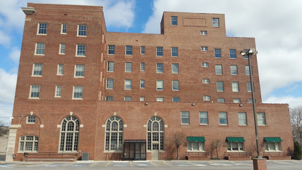 More Photos Of 4726 Main Ave, Ashtabula Medical For Sale