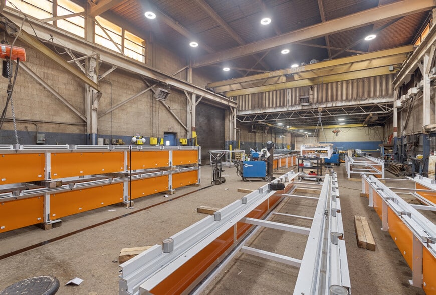 More Photos Of 30550 Eight Mile Rd, Farmington Hills Warehouse For Sale