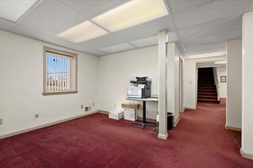 More Photos Of 1660 Champlin Ave, Utica Office Residential For Sale