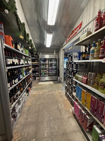 More Photos Of 203 E 8th St, Overbrook General Retail For Sale