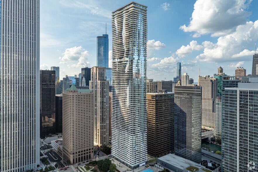 Primary Photo Of 225 N Columbus Dr, Chicago Multifamily For Sale