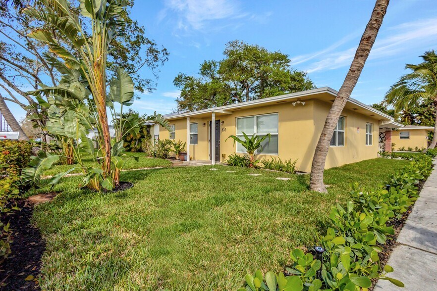 Primary Photo Of 832 S J St, Lake Worth Beach Multifamily For Sale